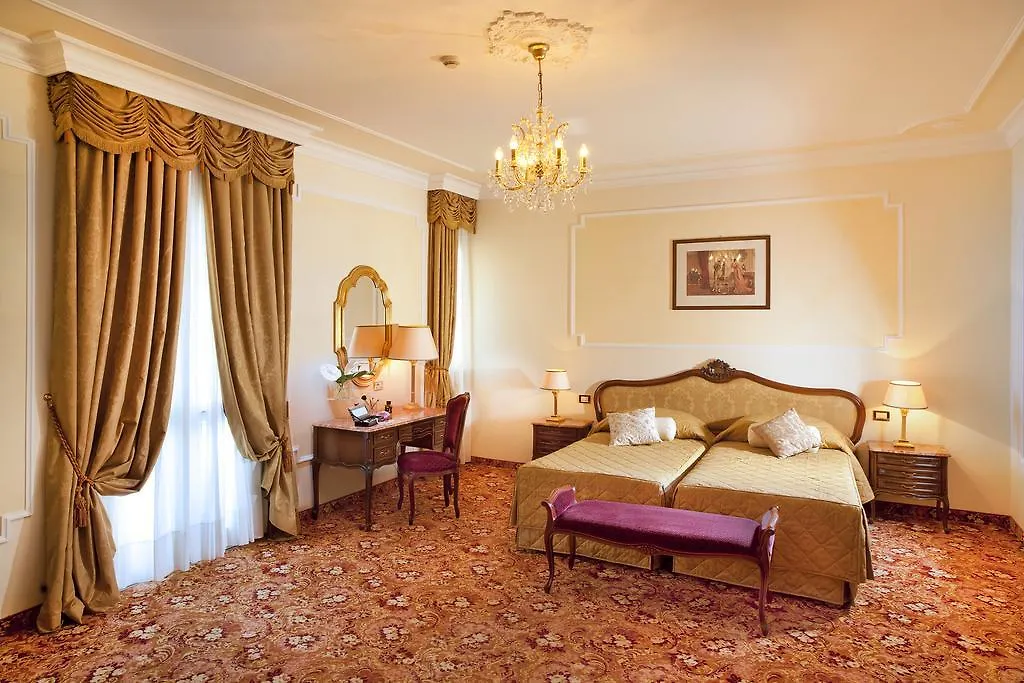 אבנו טרמה Hotel Due Torri